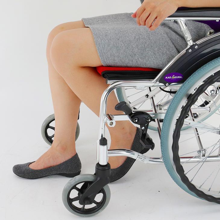カドクラ 車椅子 車いす 車イス 軽量 コンパクト 自走用 足漕ぎ