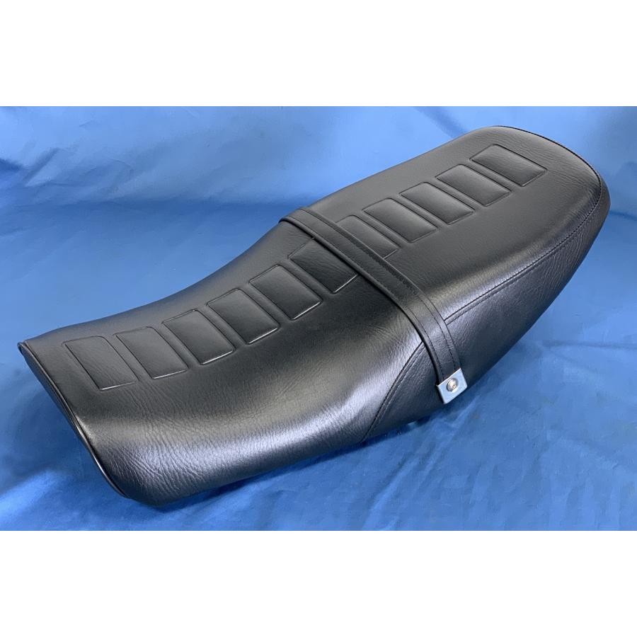 RZ250/350用 アンコ抜き完成シート 表皮純正柄 新品 【 ゼス RZ250/350用 アンコ抜き完成シート 表皮純正柄 新品 【 ゼス