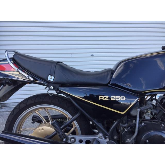 RZ250/350用 アンコ抜き完成シート 表皮純正柄 新品 【 ゼス RZ250/350用 アンコ抜き完成シート 表皮純正柄 新品 【 ゼス