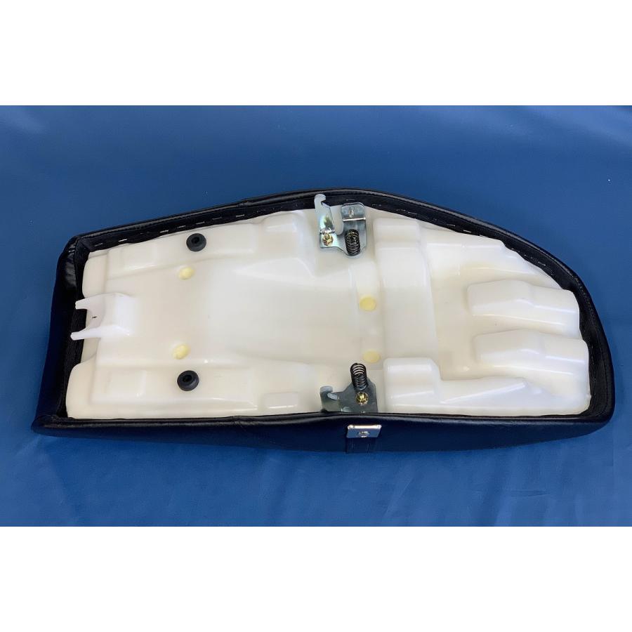 RZ250/350用 アンコ抜き完成シート 表皮純正柄 新品 【 ゼス RZ250/350用 アンコ抜き完成シート 表皮純正柄 新品 【 ゼス
