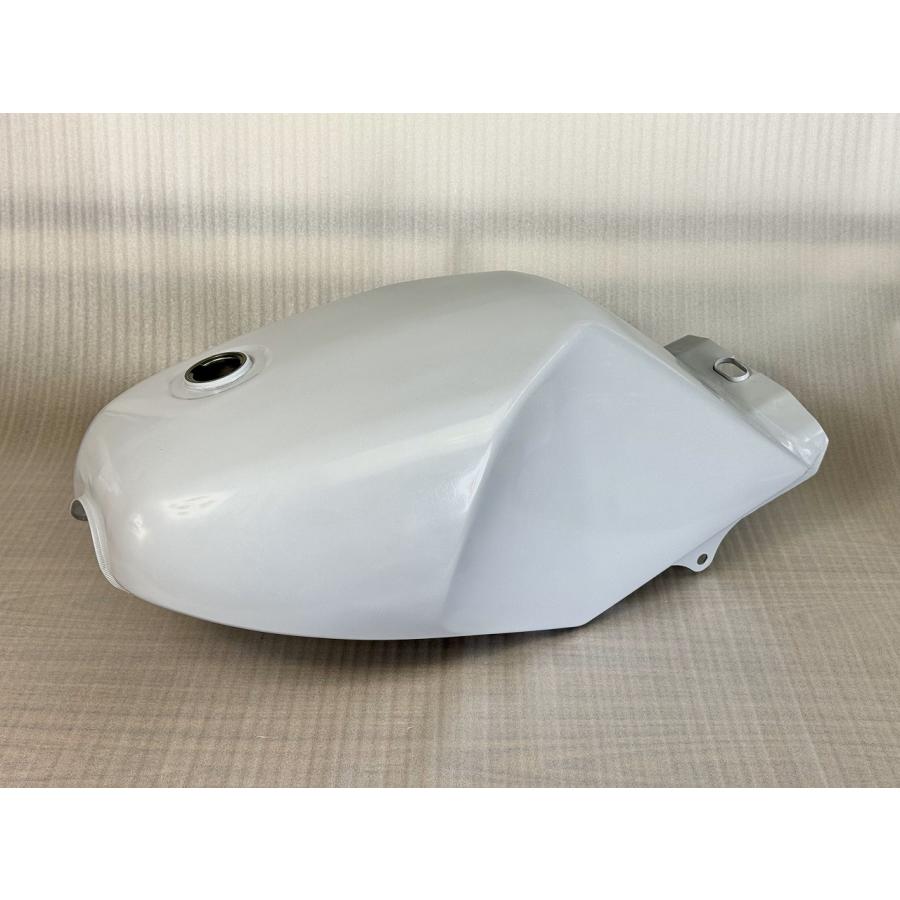 ヤマハ RZ250 タンク ヤマハ発動機 RZ250 タンク 白/赤 在庫有 即納 ヤマハ 純正 新品