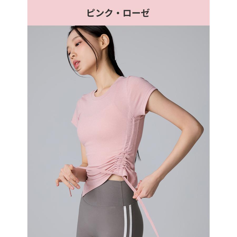 ジオメトリックショートスリーブトップス&レギンス　ピンク　XSサイズ XEXYMIX（ゼクシィミックス） ヨガウェア トップス フレンチスリーブ