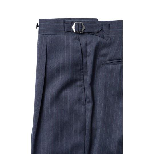 【洋服の青山】スリーピース スーツ メンズ スリム 秋冬 ブルー ストライプ 3つボタン段返り ベスト付き サイドベンツ ワンタック ストレッチ ビジネス 背抜きの画像