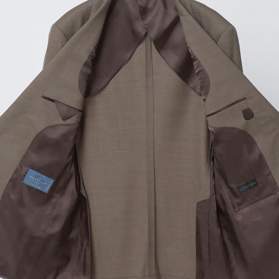 【洋服の青山】グアベロ プレミアム ウール100% GUABELLO スーツ メンズ スリム 春夏 ベージュ 2ボタン 背抜き サイドベンツ 本台場 ワンタック ストレッチ 通勤の画像