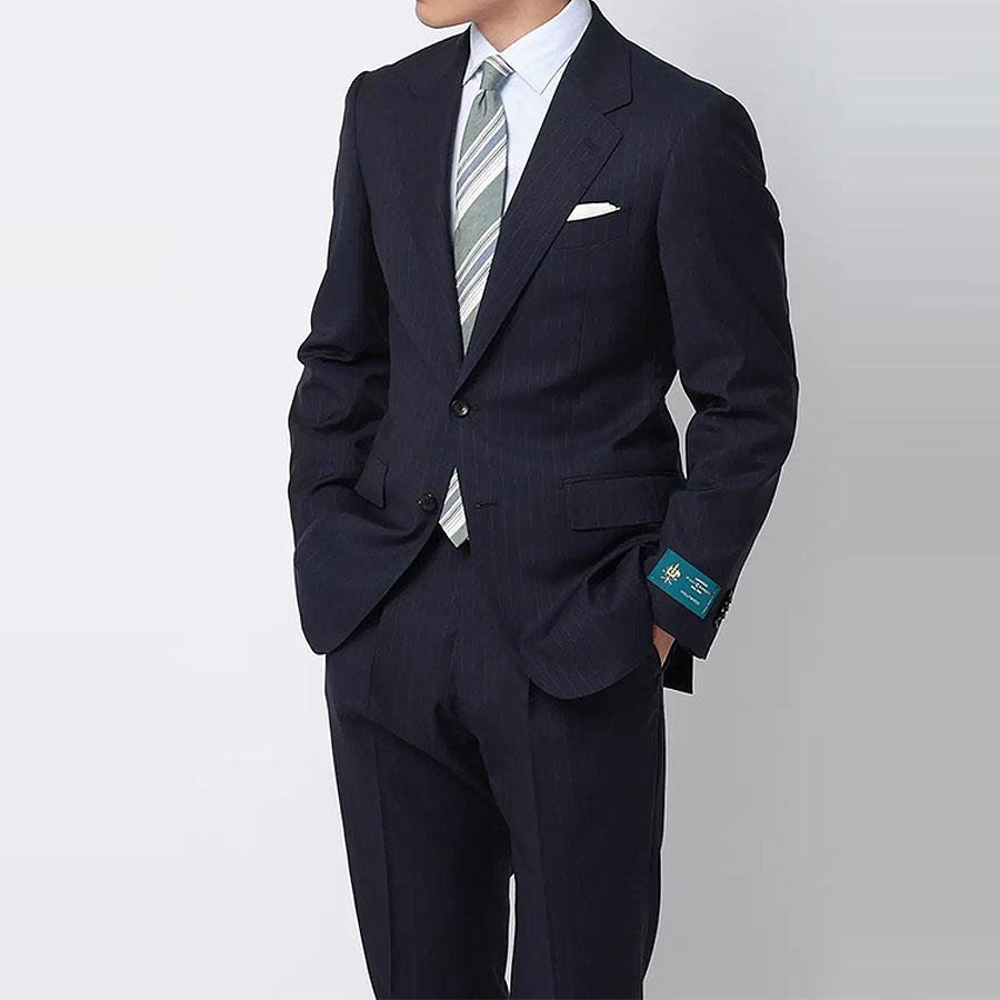【洋服の青山】CERRUTI ウール100% プレミアム スーツ メンズ 春夏 ネイビー 紺 ストライプ 2ボタン 背抜き 本切羽 サイドベンツ ワンタック ハンドメイドの画像