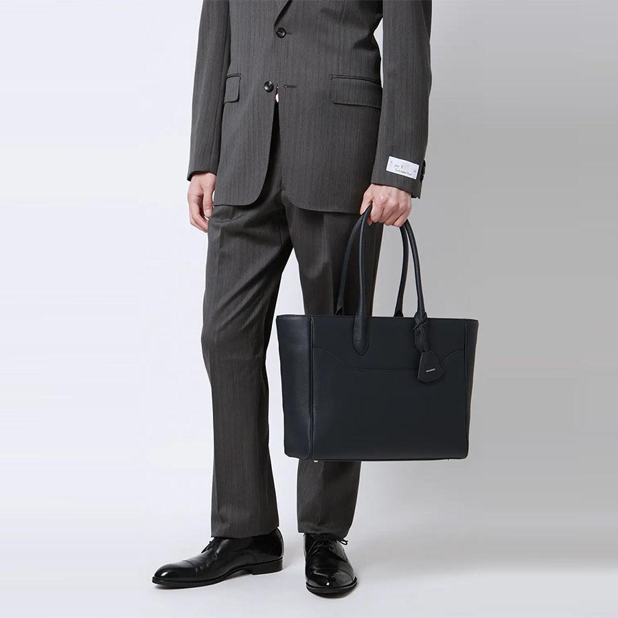 AOYAMA 【洋服の青山】本革 牛革 トートバッグ メンズ ネイビー 紺