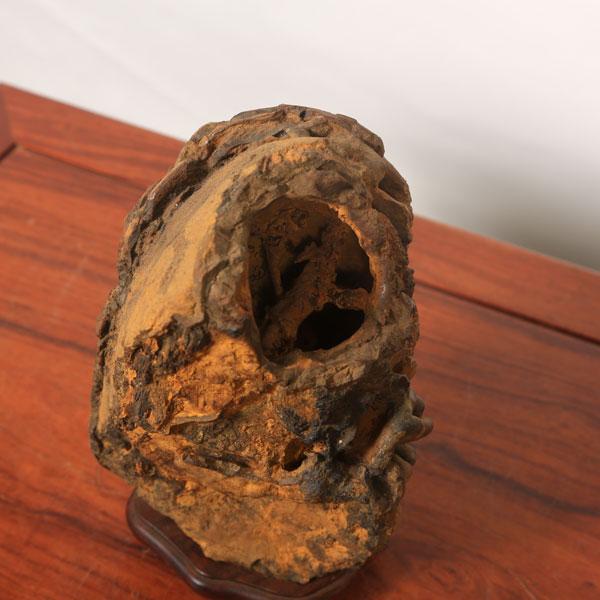 豊似石　北海道　台付/木箱付 豊似石（北海道）【TYN2403-31】 | 水石オンラインショップ古潭園