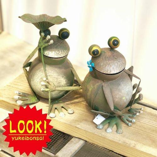 雑貨 置物 オーナメント 選べる：ブリキ カエルL*蛙 かえる 庭