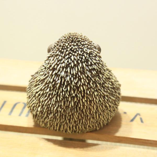 雑貨 置物・フィギュア：お座りハリネズミ*178 : 遊恵盆栽 Yahoo!店