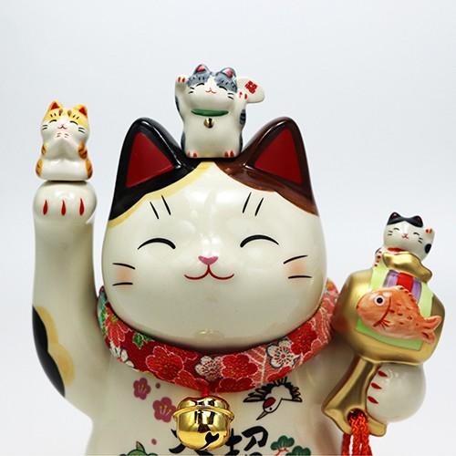 招き猫 置物 おしゃれ 彩絵招福大開運 招き猫 ちりめん首輪6号 木札にお好きな言葉を毛筆でお書きします 無料 Emkcg 7595 長生堂 通販 Yahoo ショッピング