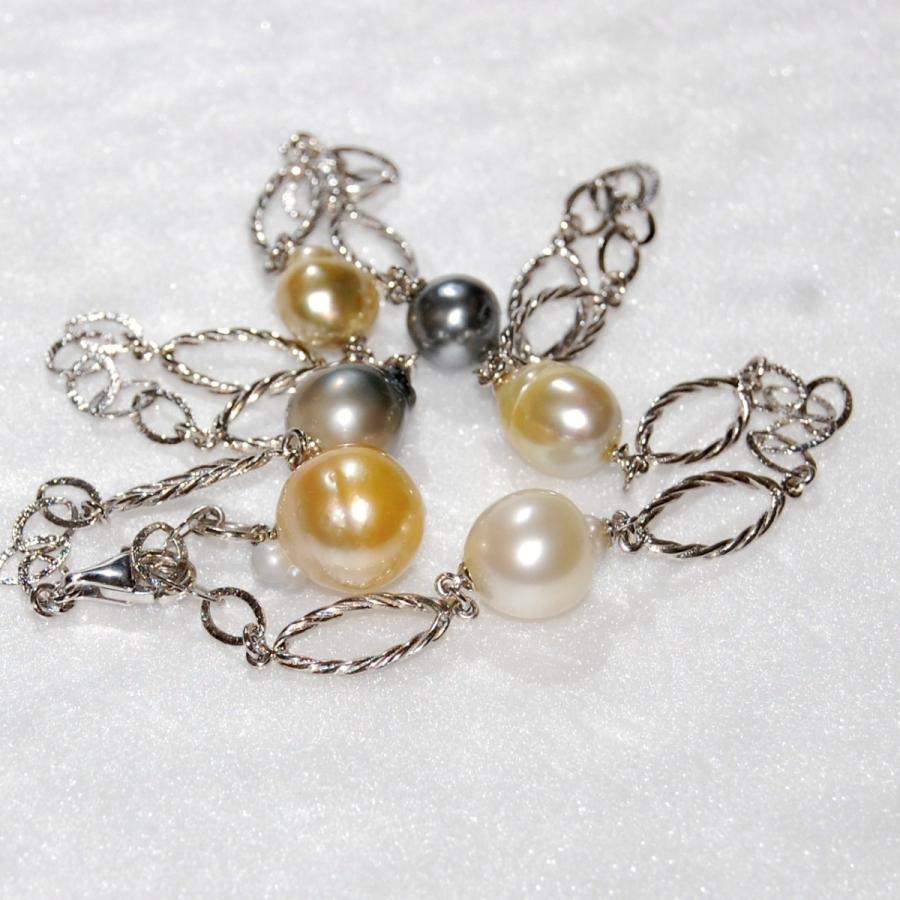 南洋真珠パールステーションネックレスカメオ風トップ付き 真珠を身に纏う美しき女性 カメオ風ペンダントトップ(ネックレス