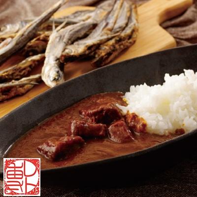 ふるさと納税 佐世保市 レトルト専用カレー長崎和牛&amp;あごだし(200g×3袋)