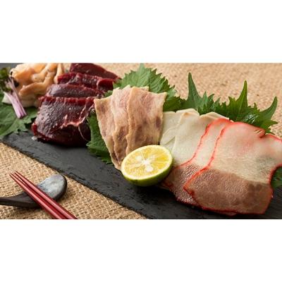 ふるさと納税 佐世保市 お刺身で紅白造りや、ユッケ。ゆで畝やベーコン、さえずり(舌)鯨5品 |  | 02
