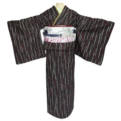 ふるさと納税 つくば市 車いす用着物レンタル3日間[小紋:黒色 縦縞柄 太鼓帯:白色 大葉柄(草履付き)]