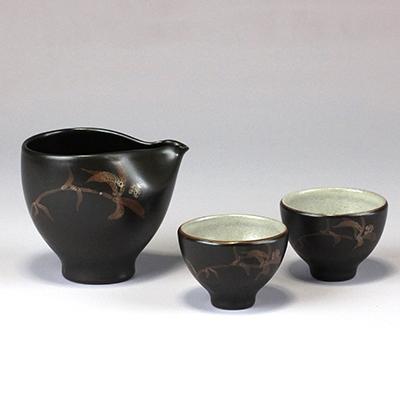 ふるさと納税 佐渡市 伊藤赤水[赤水窯]無名異冷酒器(片口とぐい呑み)