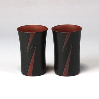 ふるさと納税 佐渡市 伊藤赤水[赤水窯]無名異 ビアカップセット(柄おまかせ)