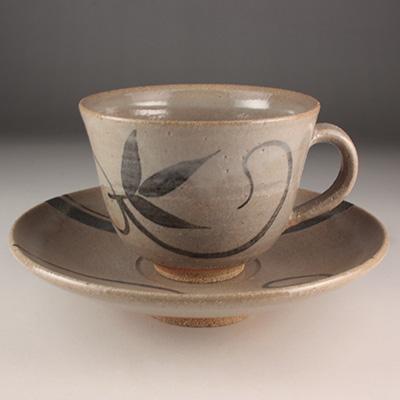 ふるさと納税 唐津市 [唐津焼]中里太郎右衛門窯 絵唐津碗皿(ぶどう)