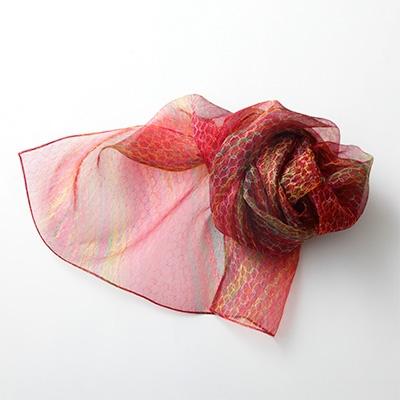 ふるさと納税 川俣町 妖精の羽・塩縮オーガンジーストール(加賀友禅)鎖/ワインレッド