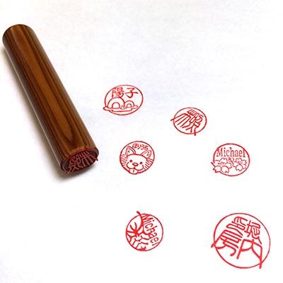 ふるさと納税 横手市 横手市発オリジナルはんこ　はみでた印&ケースセット(小A) |  | 02