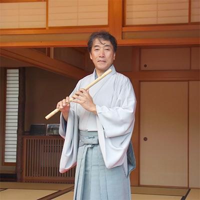 ふるさと納税 甘楽町 篠笛楽遂　古典調四笨調子　天地彫込み籐巻仕上げ、笛袋と篠製こはぜ付。 |  | 01