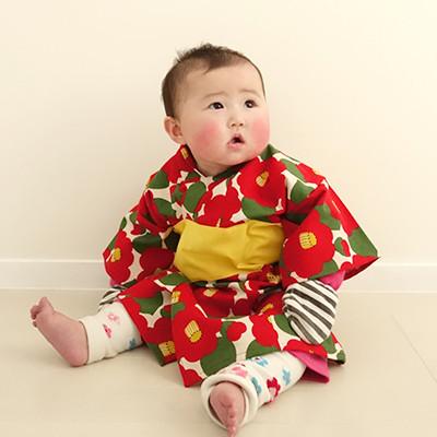 ふるさと納税 富士吉田市 ファースト着物と袴のセット 出産祝いや1歳のお誕生日に(椿柄/赤/紫) 女の子用洗えるベビー着物 |  | 03