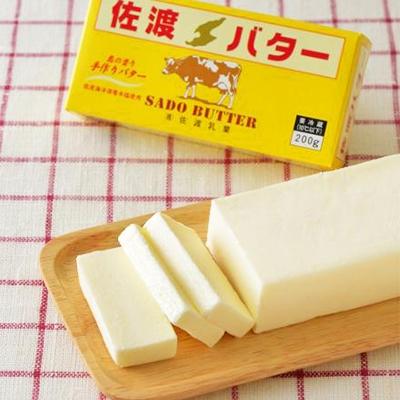 ふるさと納税 佐渡市 【佐渡乳業】 佐渡バターとチーズ5種　保存料無添加 こだわりの手作り　佐渡乳業の生乳使用　ギフトにも |  | 01