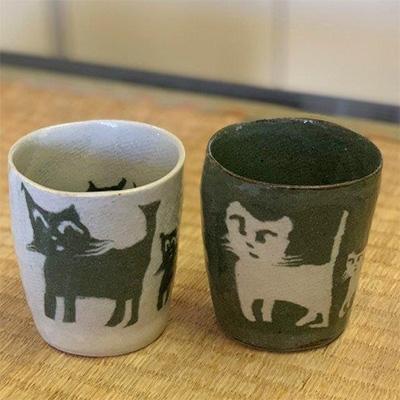 ふるさと納税 国富町 湯のみ(白ねこ・黒ねこ)2個セット