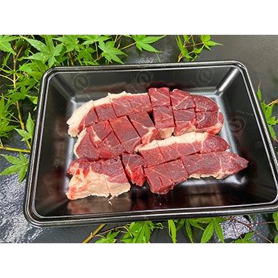 ふるさと納税 東みよし町 徳島県産【イノシシ肉カレー、シチュー用】約300g |  | 01