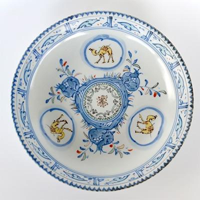 ふるさと納税 嬉野市 染錦柘榴駱駝文皿(桐箱入)