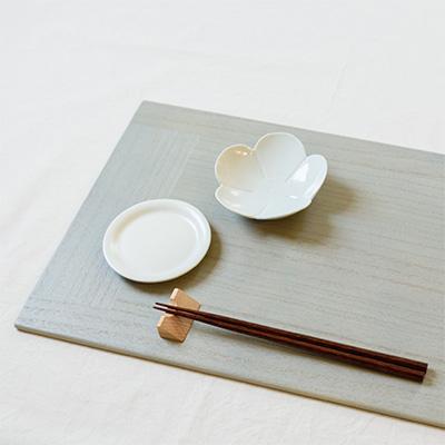 ふるさと納税 加茂市 お手入れ簡単・天然木ランチョンマット〈KIRI Place Mat グレー2枚組〉の画像