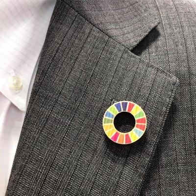 ふるさと納税 小国町 [阿蘇小国杉]木製SDGsバッジセット(ピンバッジ/マグネットバッジ各2個ずつ)