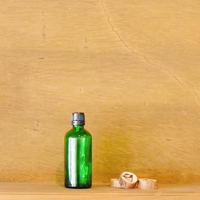 ふるさと納税 小国町 [阿蘇小国杉]小国の森のエッセンシャルオイル -100ml bottle-