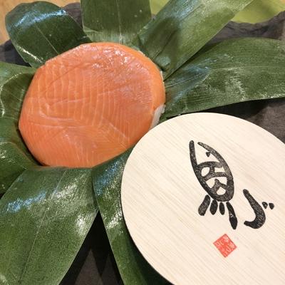 ふるさと納税 魚津市 ます寿司　小樽15cm×3個(冷凍)_1