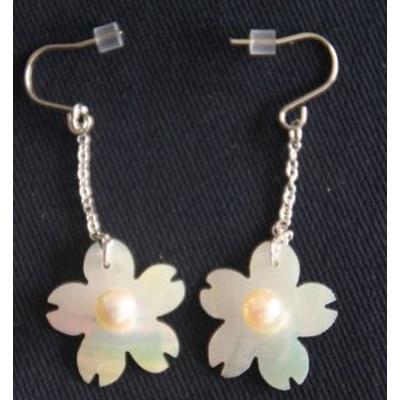 ふるさと納税 志摩市 貝と真珠 ピアス[桜:アコヤ]