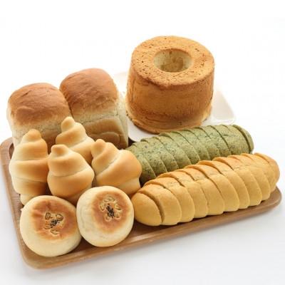 ふるさと納税 十和田市 体にやさしい無添加パン(全5種類7個入)とシフォンの詰め合わせ