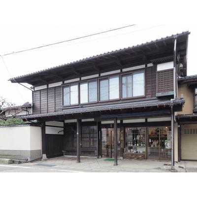 ふるさと納税 村上市 〆張鶴 吟醸・純米吟醸・人並み外れた本醸造酒飲み比べ720ml×3本仕かける B4098
