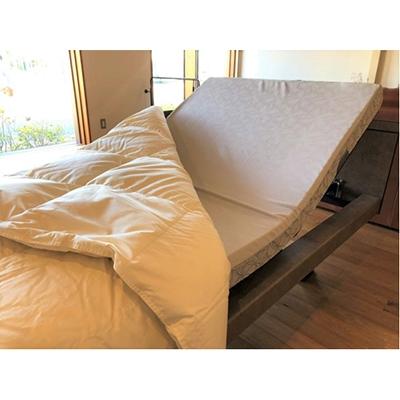 ふるさと納税 柏原市 介護サイズの合掛け羽毛ふとん[ひとえガーゼのカバー付き(ピンク)]