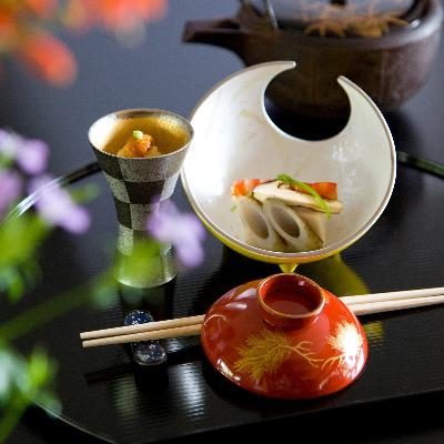 ふるさと納税 愛荘町 江戸時代から続く老舗 日本料理竹平楼 ペアお食事券「月」