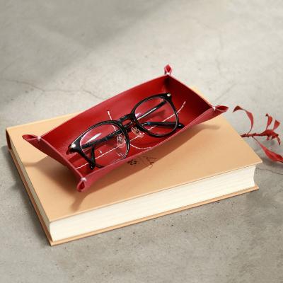 ふるさと納税 高槻市 [KAKURA]革トレイ ペン&amp;メガネ レッド