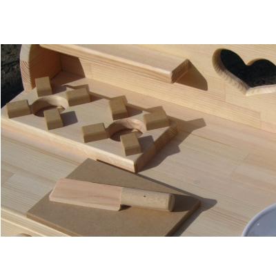 ふるさと納税 泉佐野市 手作り木製ままごとキッチン・大きなレンジ付きDHK素材色バージョン 099H2144の画像