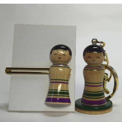 ふるさと納税 黒石市 「こけス」ネクタイピン&amp;キーホルダー(緑ロクロ線)