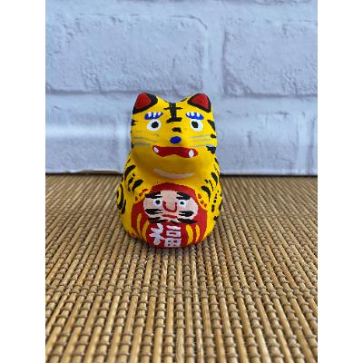 ふるさと納税 春日部市 達磨達磨抱き寅(とら)手作り張子人形