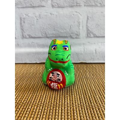 ふるさと納税 春日部市 達磨抱き辰(たつ・龍)手作り張子人形