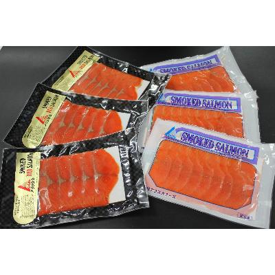 ふるさと納税 川越市 天然紅鮭・銀鮭スモークサーモン 食べくらべセット