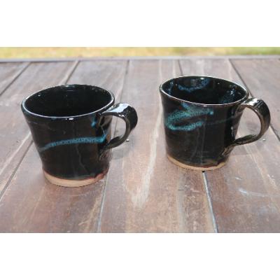 ふるさと納税 与論町 あーどぅる焼き コーヒーカップ2個セット[同色(ガジュマル釉)黒・ターコイズ]
