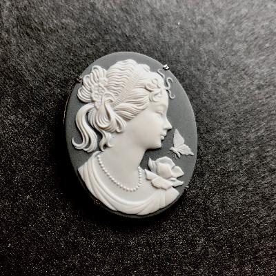 ふるさと納税 瀬戸市 [GRAND CAMEO]バタフライ ブローチ(ペンダントトップ)[大]