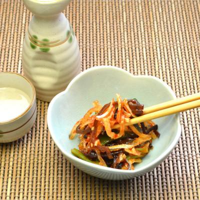 ふるさと納税 中間市 とらふぐ皮キムチ 300g×1パック お酒に合う魚屋珍味