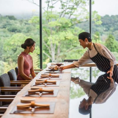 ふるさと納税 別府市 「レストラン「アトリエ」でのペアディナー 6品の創作フランス料理+乾杯のグラスシャンパン付き」