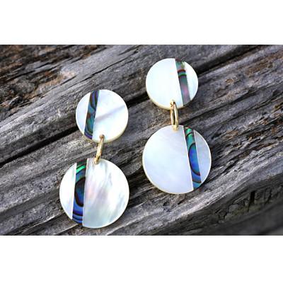 ふるさと納税 与論町 白蝶貝とパウアシェルを素材にした「ピアス」貝工房かざはな[EPDH-1]