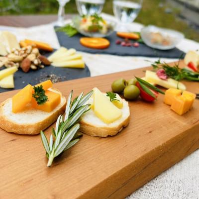 ふるさと納税 由利本荘市 スモークチーズ味比べ(カマンベール、モッツァレラ、チェダー、ナチュラル風味) |  | 02